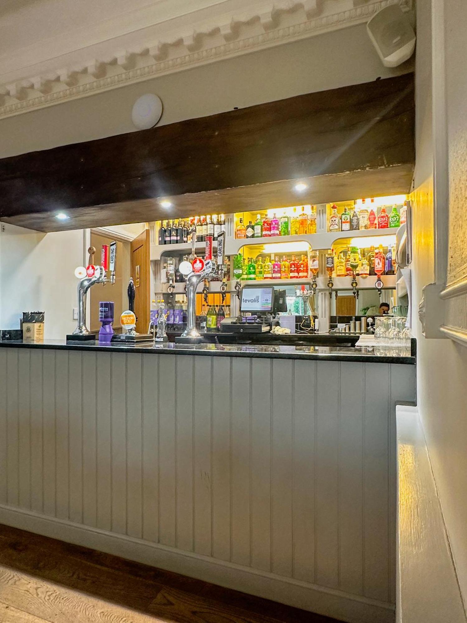 The Corbet Arms Hotel Uffington  Bagian luar foto