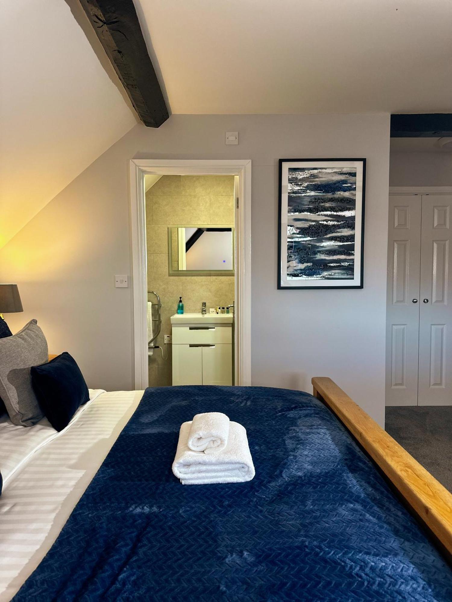 The Corbet Arms Hotel Uffington  Ruang foto
