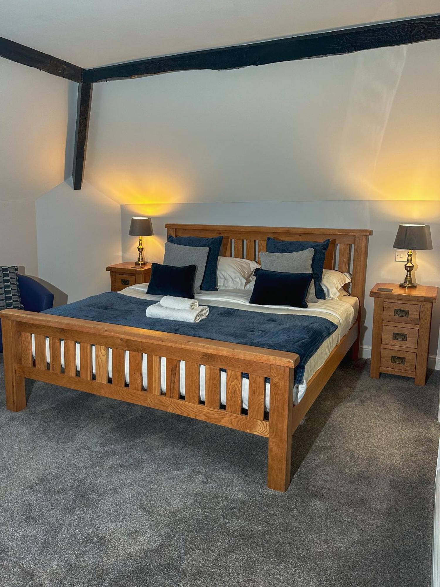 The Corbet Arms Hotel Uffington  Ruang foto